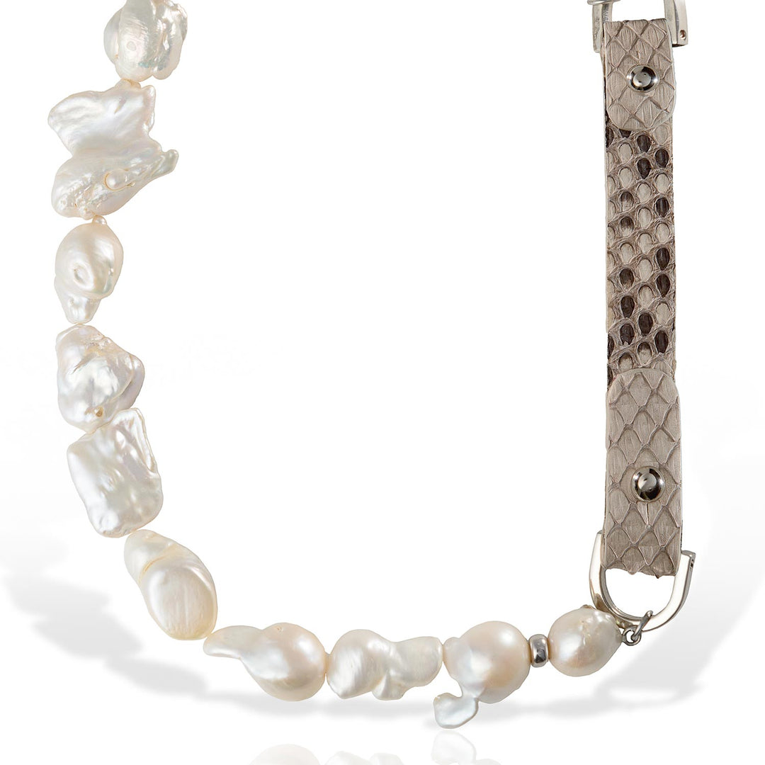 Arwen L Necklace, Pearls and Leather