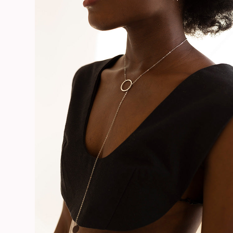 The Movement necklace in Silver