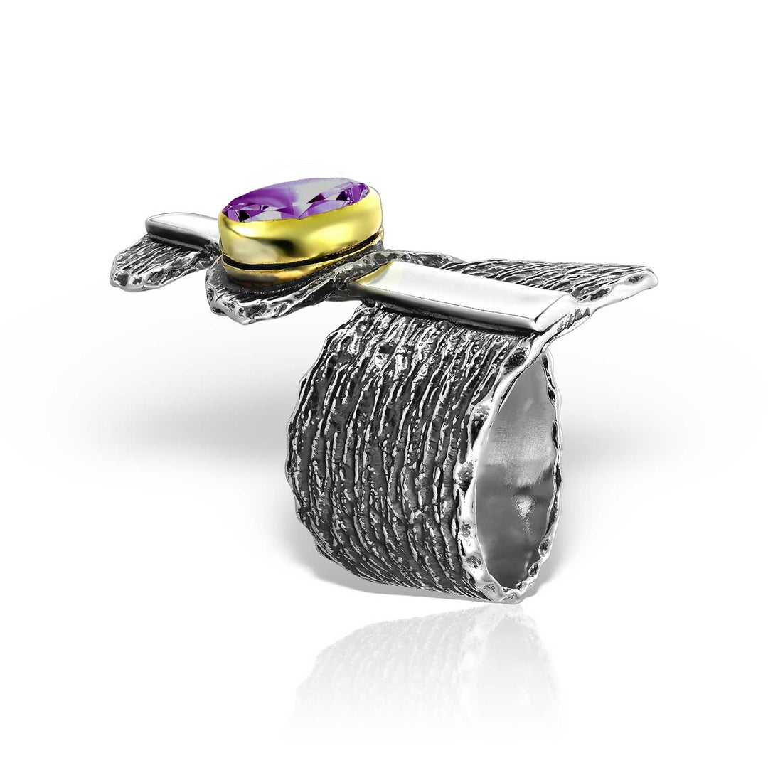 Violet Lapirra Silver Ring