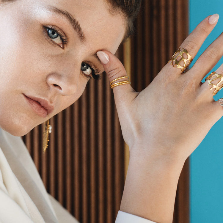 Neutral Ring in Gilded Silver