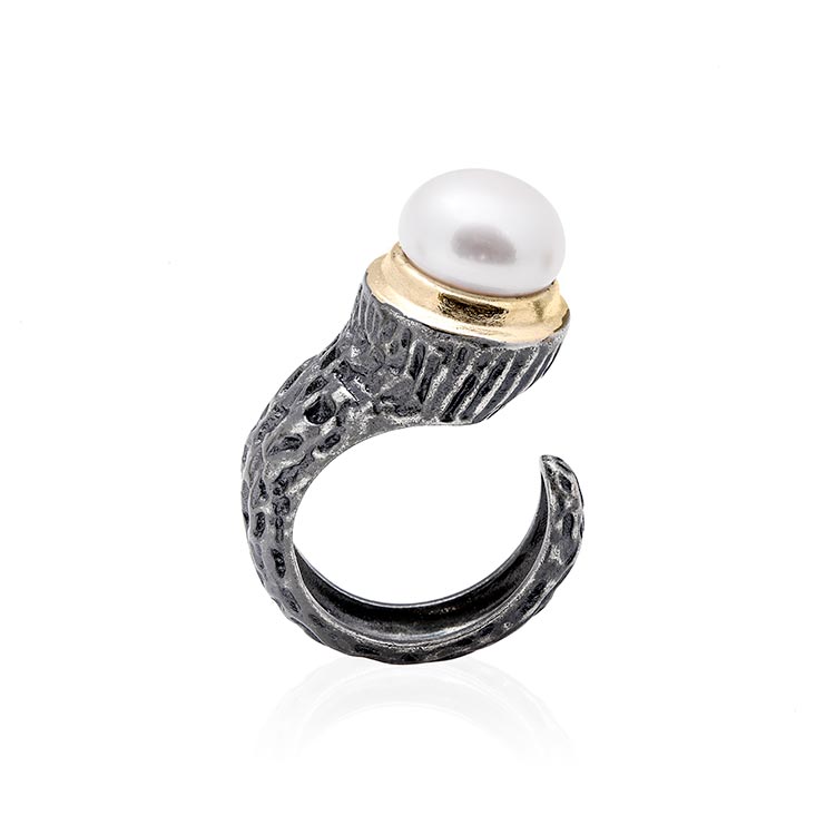 Pearl Hookup Ring in Silver