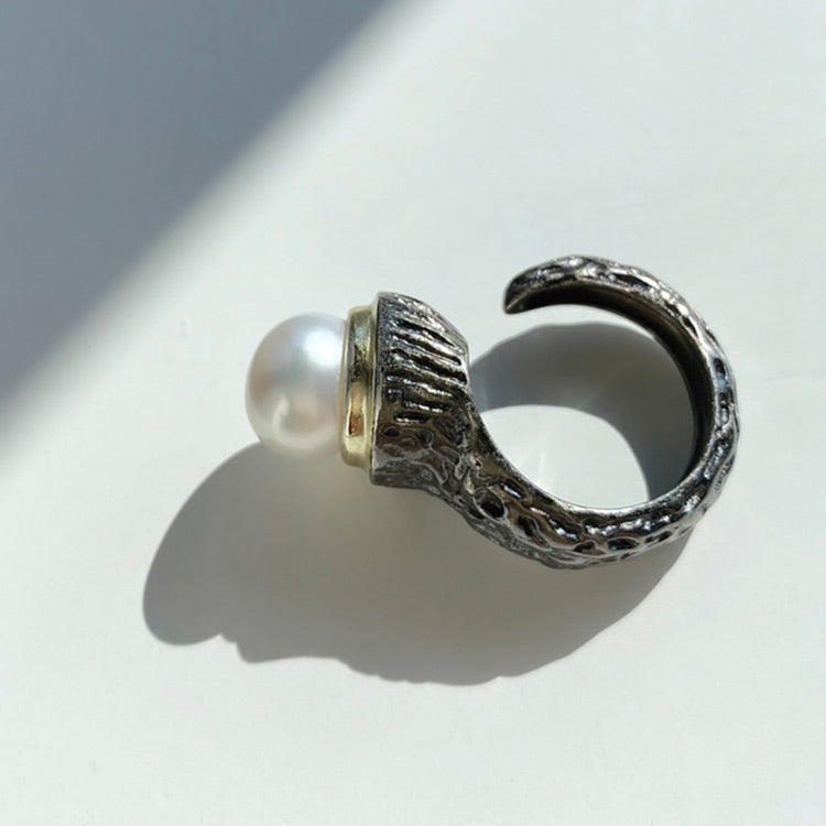 Pearl Hookup Ring in Silver