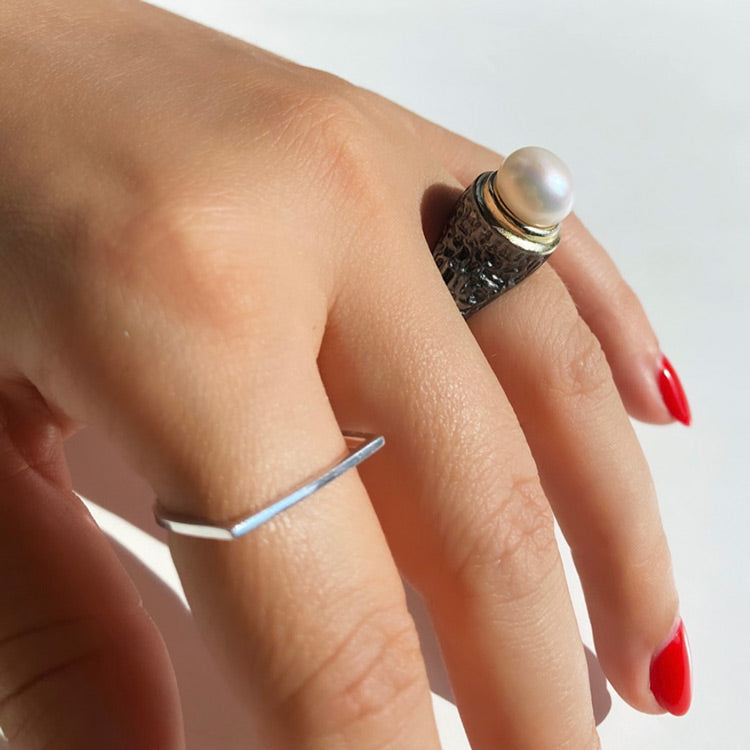 Pearl Hookup Ring in Silver