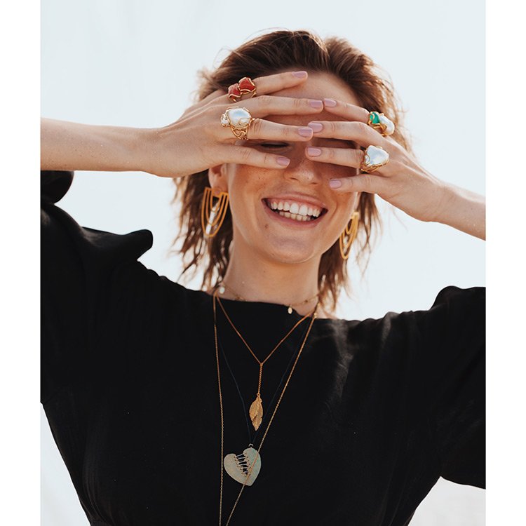 How to Mend a Broken Heart Necklace in Gold Plated Silver